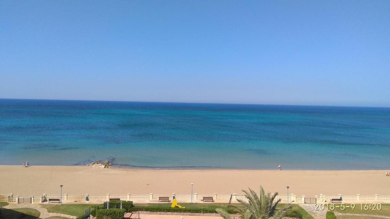 Apartamento primera línea de mar Denia Exterior foto