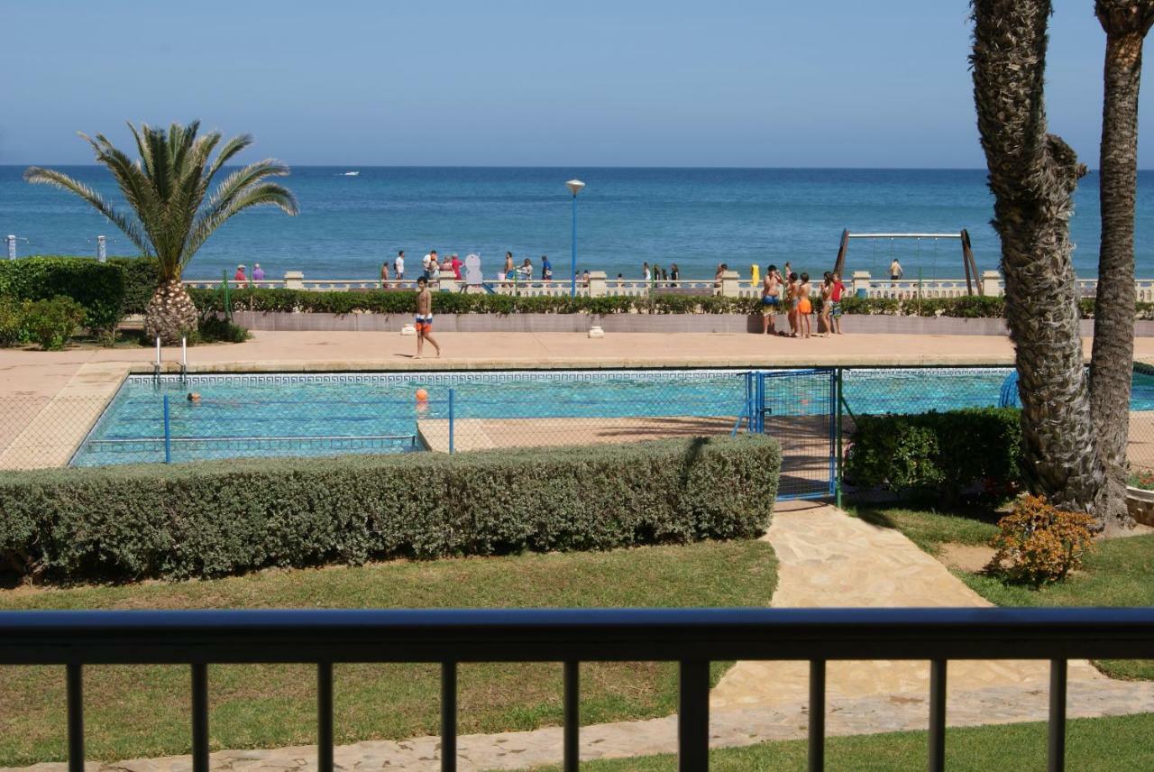 Apartamento primera línea de mar Denia Exterior foto